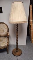 antike Stehlampe- leuchte ,Holz mit grossem  Seidenschirm
