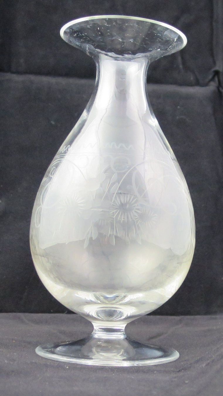 Vasen & Gefässe: Glas Vase, graviert, ca. 16 x 7,5 cm – Gebraucht aus Zürich von 1.Simon 6