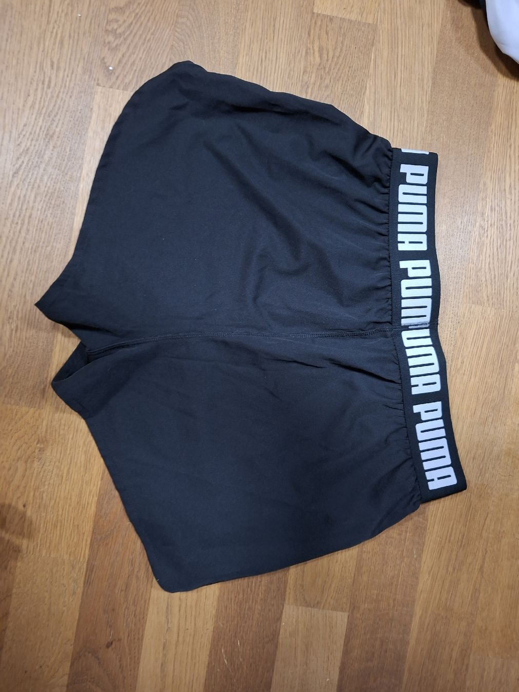 Puma Hosen: Puma Damen Shorts schwarz Gr. M  – Neu (gemäss Beschreibung) aus Goldach von JLo13 1