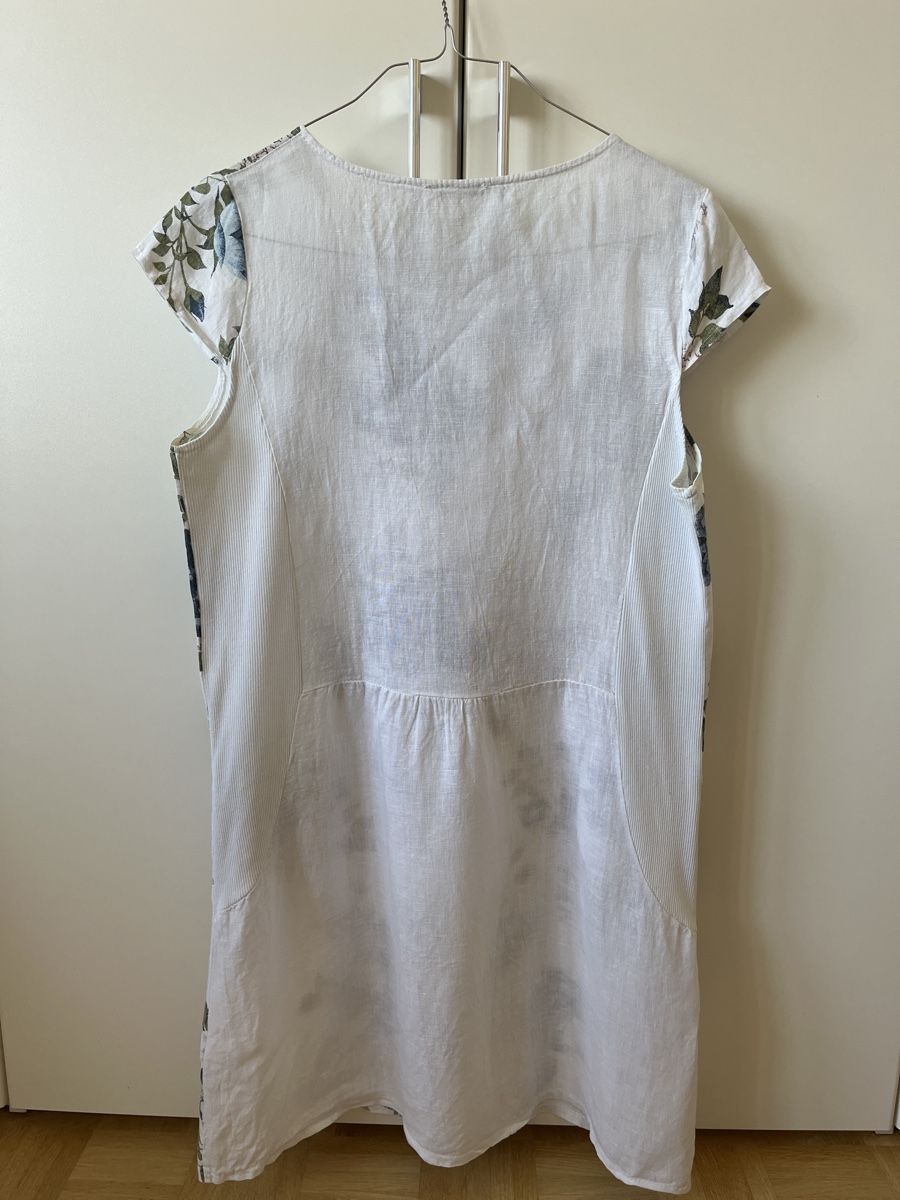 Vestiti: Leinenkleid mit Blumenmuster, Gr. M – Usato da Zürich venduto da Kleanthy 1