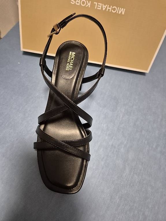 Michael Kors Damenschuhe: Michael Kors Sandalen – Gebraucht aus Hochdorf von Isa.9944 1