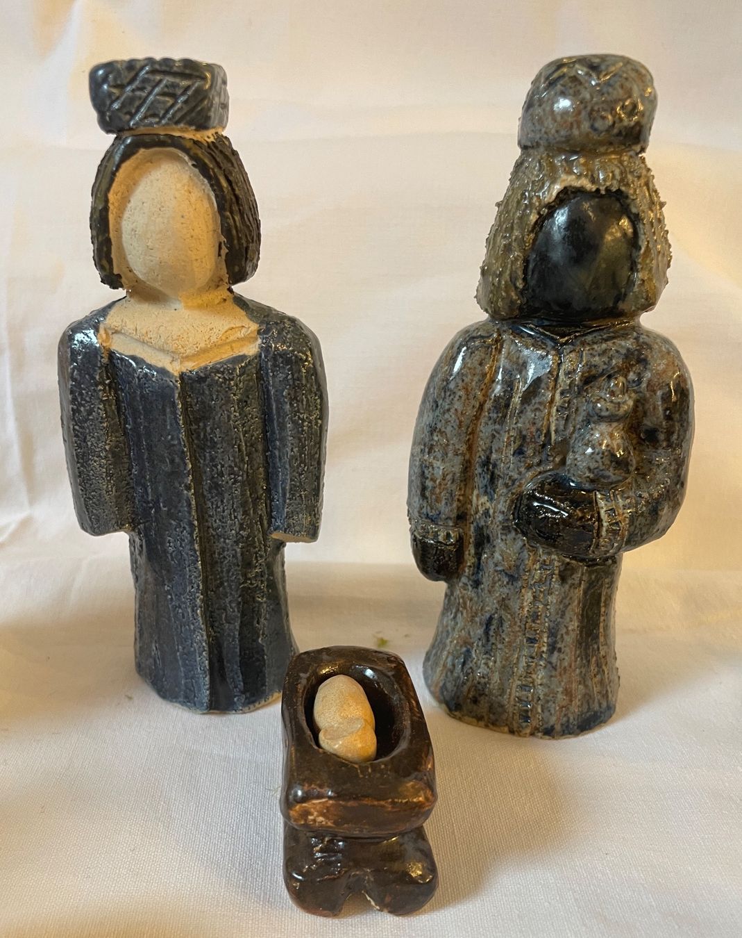 Statuette: Moderne Krippenfiguren aus Ton – Usato da Kleinlützel venduto da Schatzkiste_Laufen 3