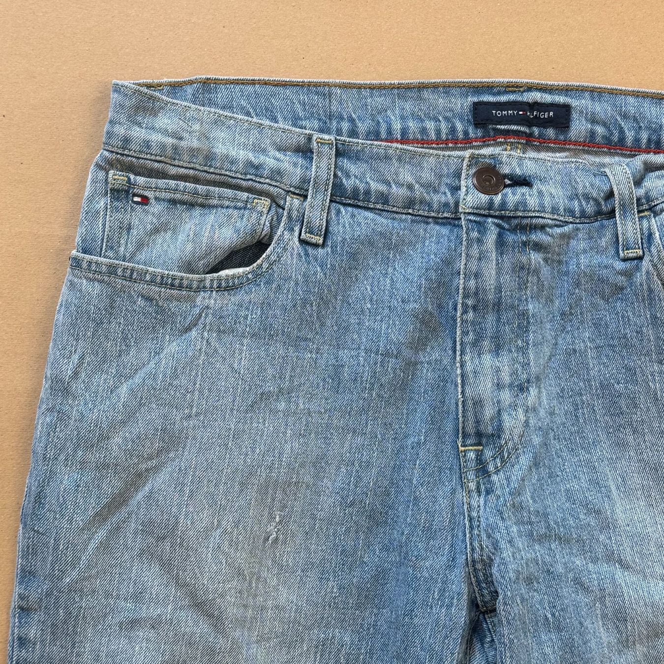 Tommy Hilfiger Jeans: Tommy Hilfiger blue straight leg jeans – Usato da St. Gallen venduto da sourced_limited 4