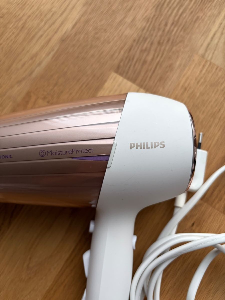 Philips Sèche-cheveux: Philips MoistureProtect Haartrockner – D'occasion à Altdorf UR par mede11 1