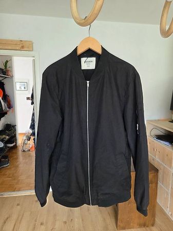 Pull & Bear Bomberjacke schwarz Gr.XL dünn Trend
