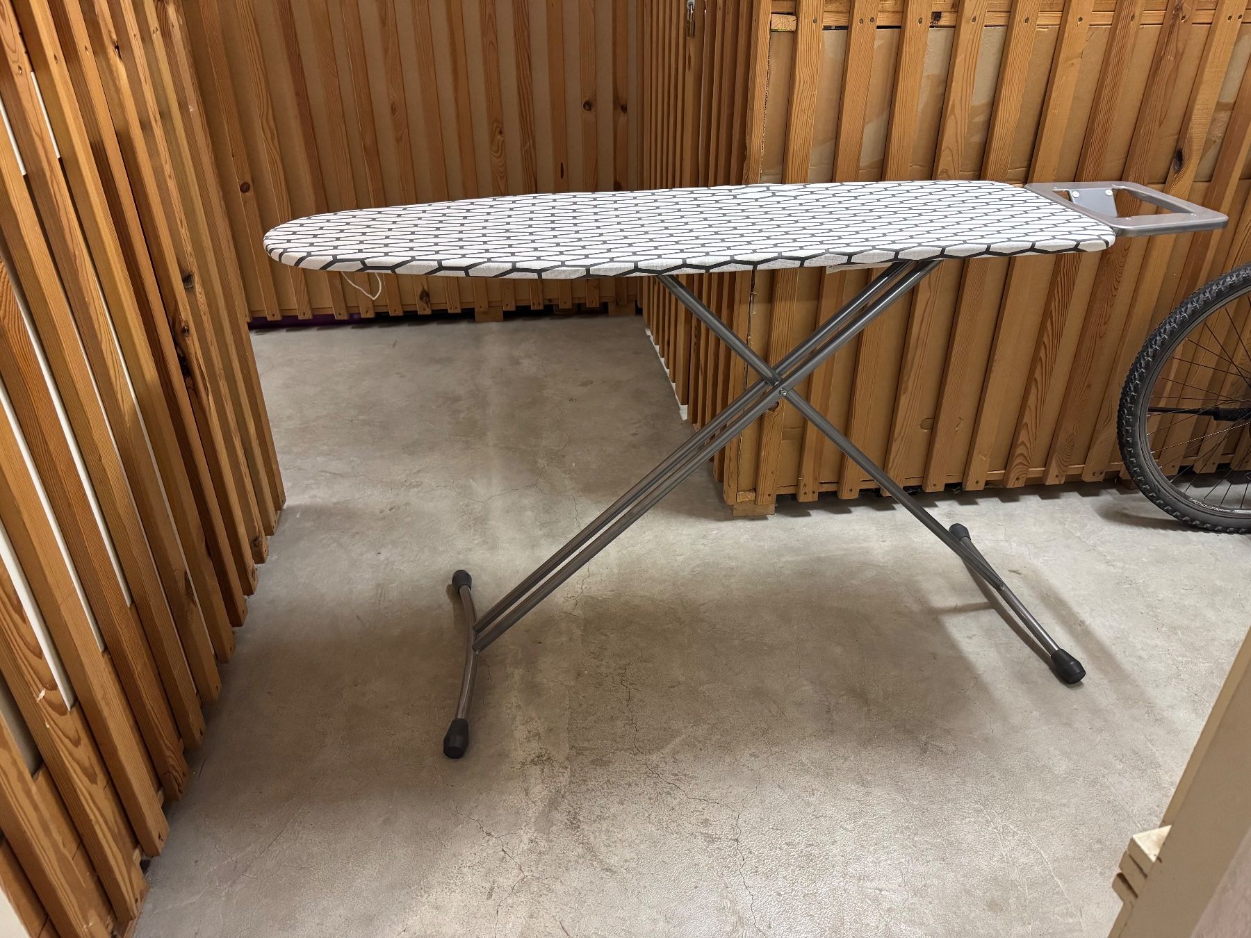 Ikea Assi da stiro: Bügelbrett IKEA DÄNKA – Usato da Geroldswil venduto da alb_nl2g 1