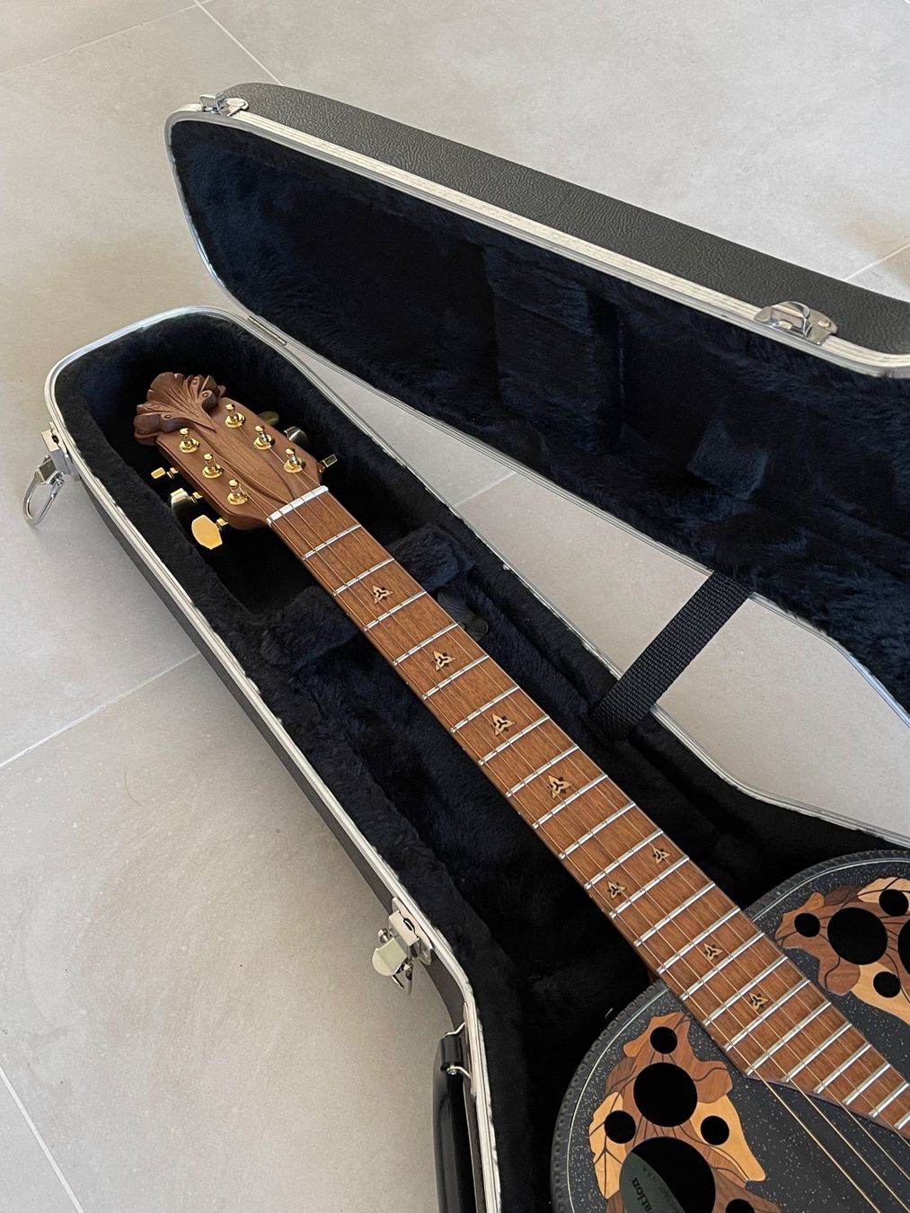 Ovation Strumenti musicali: Ovation Adamas Serie I Modell: 1687-5 – Nuovo e nell'imballaggio originale da Vaduz venduto da ste_2s6w 1