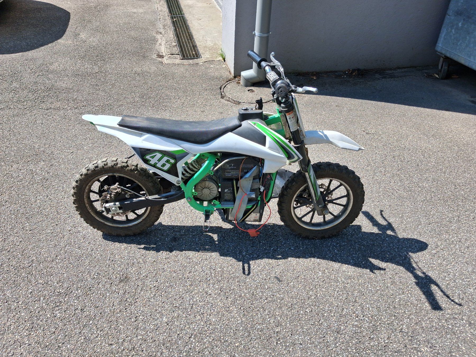 Véhicules pour enfants: Elektromotorrad Kinder – D'occasion à rumisberg par stampfli_80 1