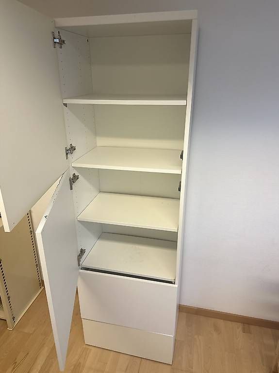 Ikea Armadi: Gebrauchter Ikea Schrank – Usato da Luzern venduto da tom_zzfx 3