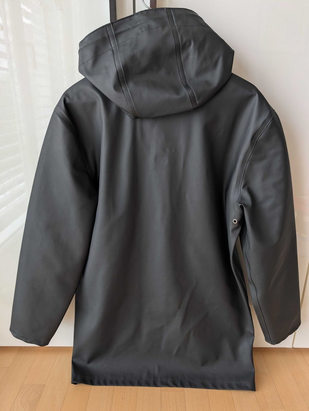 Stutterheim Cappotti: Stutterheim Regenmantel - Gr.M – Nuovo (secondo la descrizione) da Zumikon venduto da dwl_j987 1