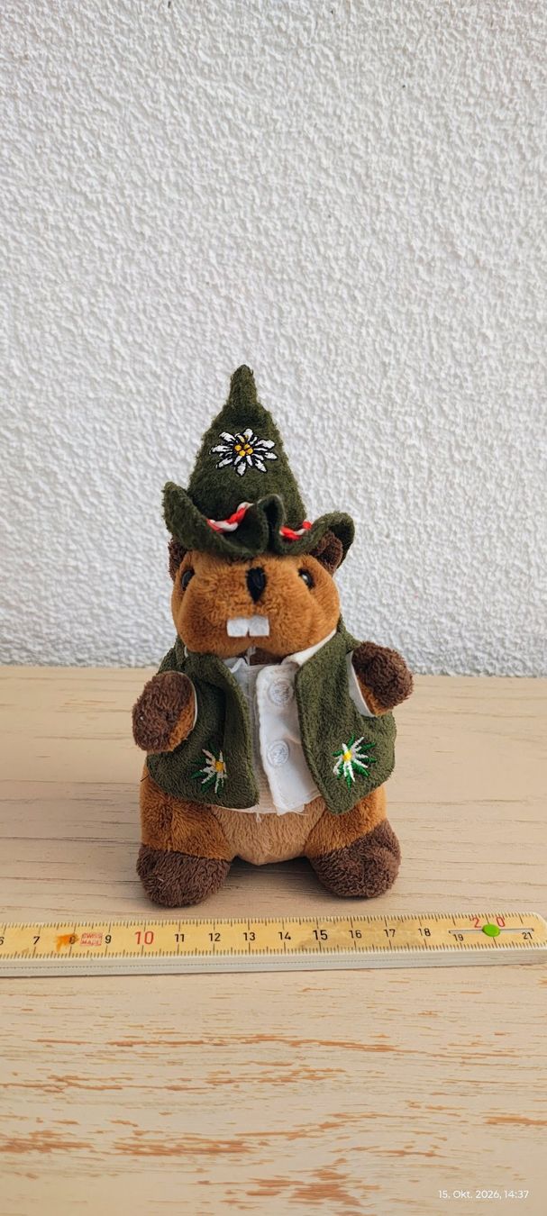 Jouets: Plüschtier Murmeltier klein – D'occasion à Bülach par Surbetone