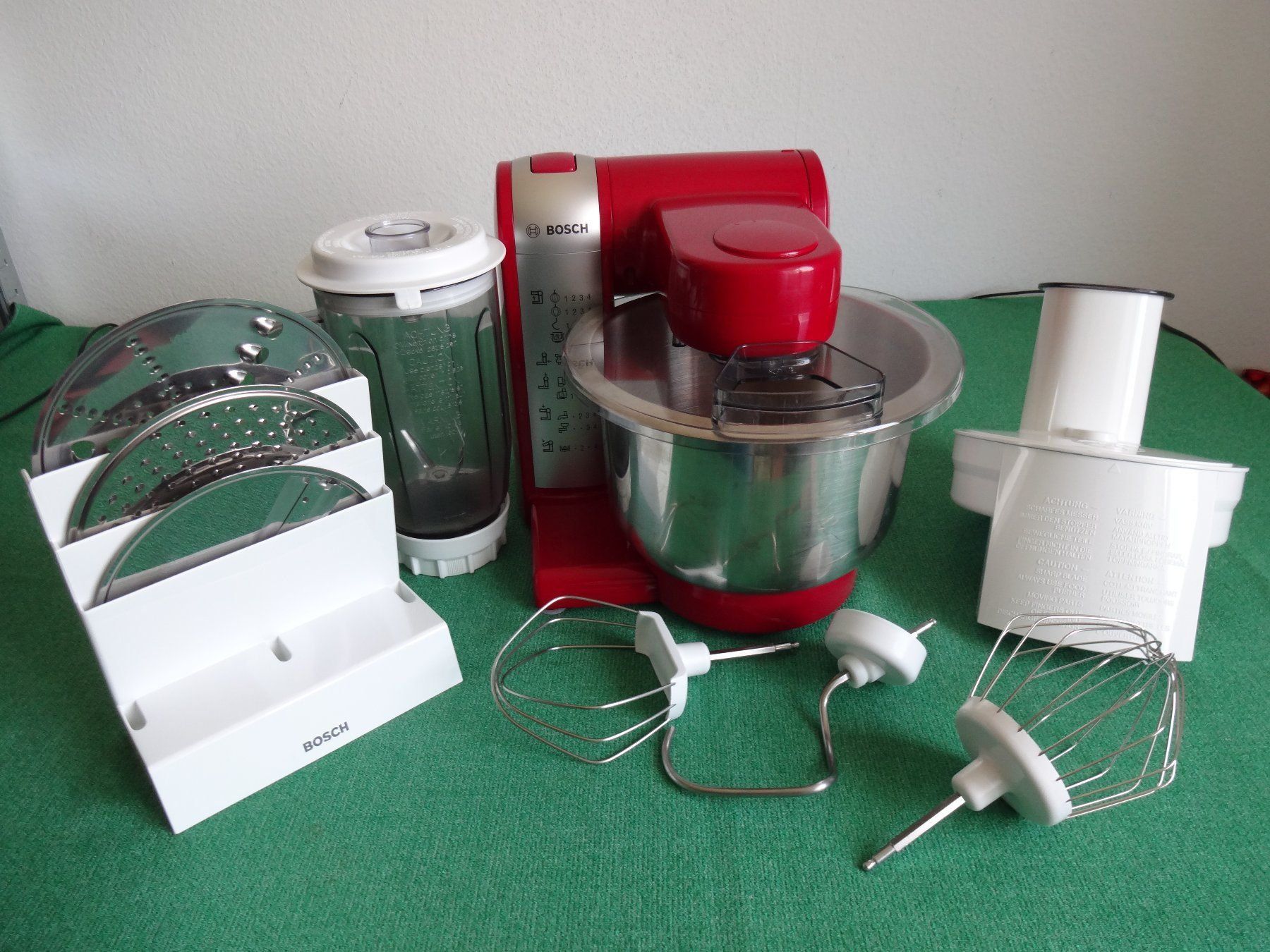 Bosch Elettrodomestici da cucina: "" BOSCH MUM 48 "" Küchenmaschine - 600W – Usato da Frauenfeld venduto da Jahy