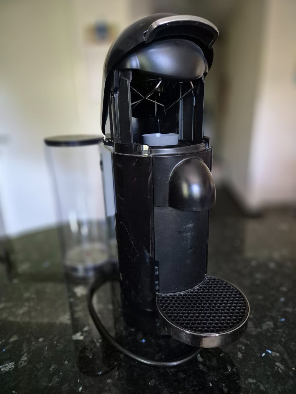 Kaffeemaschinen & Espressomaschinen: Nespresso Vertuo Kapselmaschine – Gebraucht aus Niederglatt ZH von Harvest 2