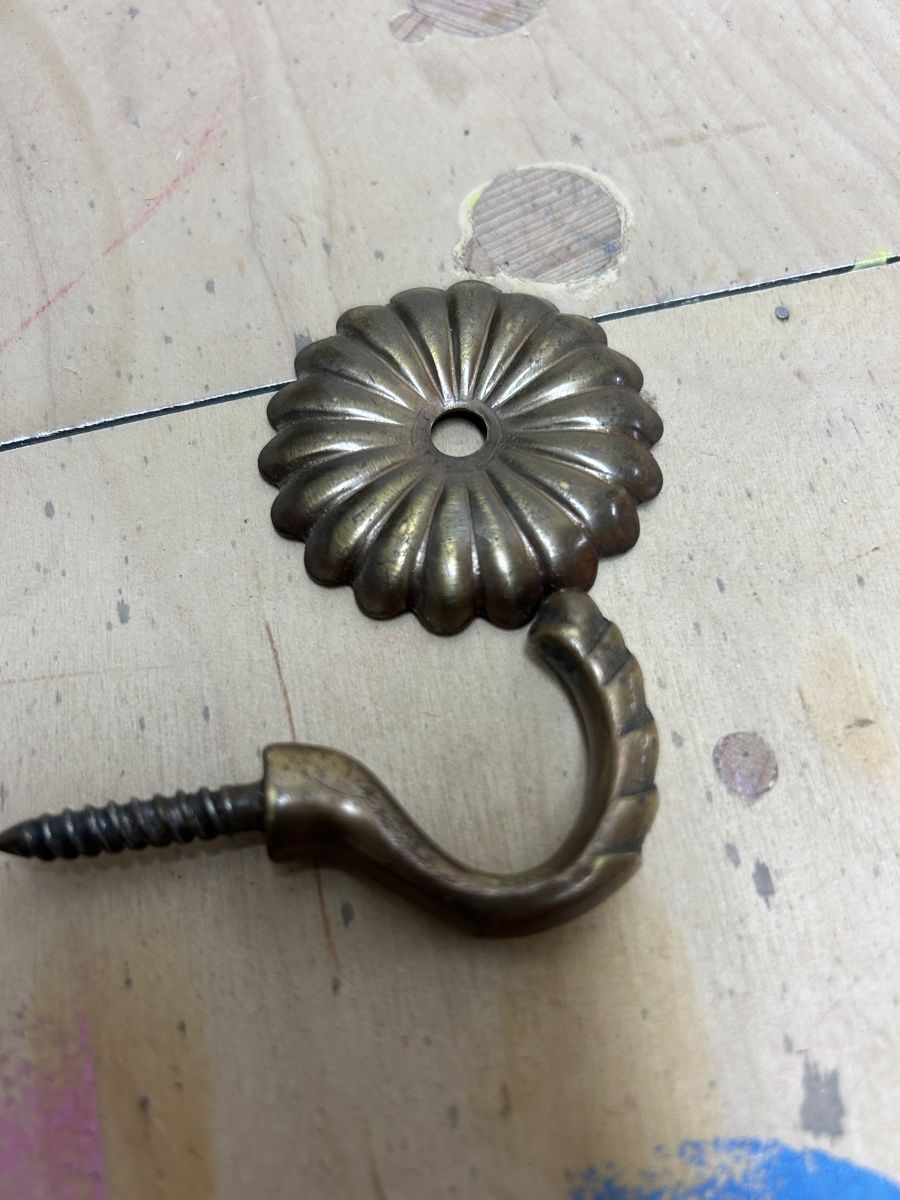 Quincaillerie: Verschiedene alte Haken – D'occasion à Uster par Stromboli7 1