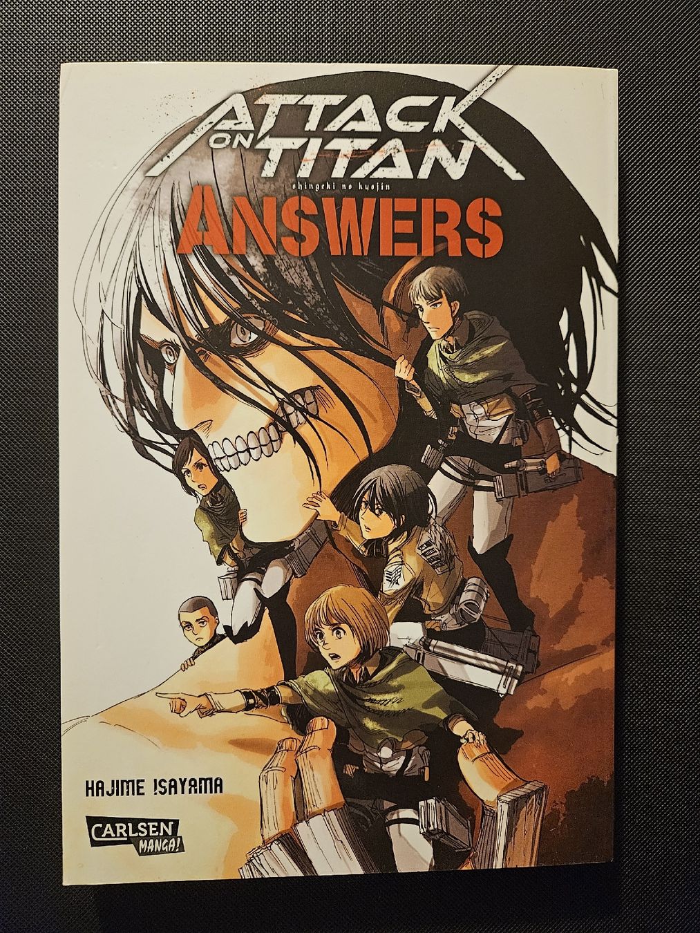 Fumetti: Attack on Titan Answers Manga – Usato da Rudolfstetten venduto da KingArabi