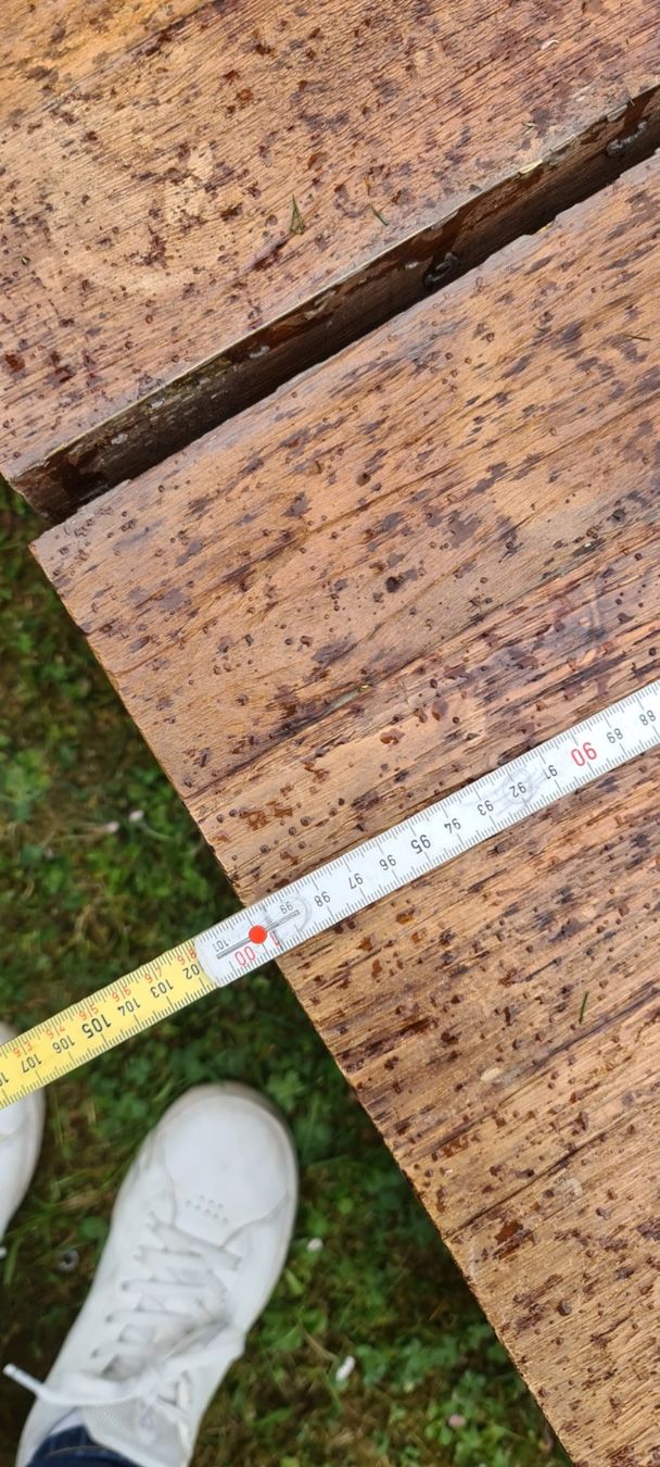 Tavoli: Massiver Holz-Couchtisch – Usato da Niederlenz venduto da DaveDasWahnsinn 6