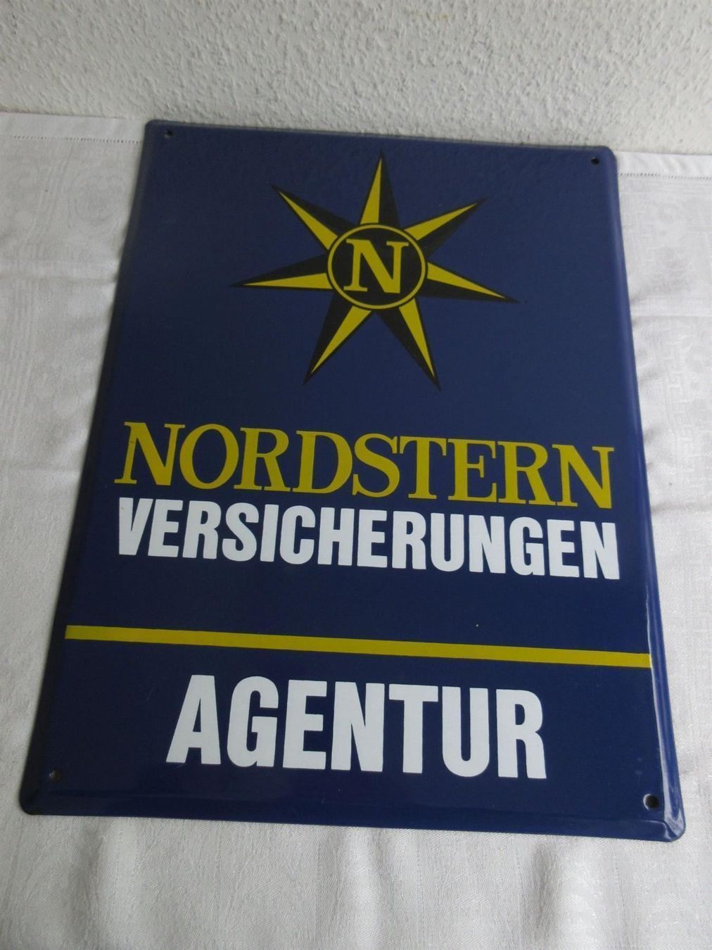 Insegne: Emailschild Nordstern Versicherungen – Usato da Binningen venduto da tempipassati