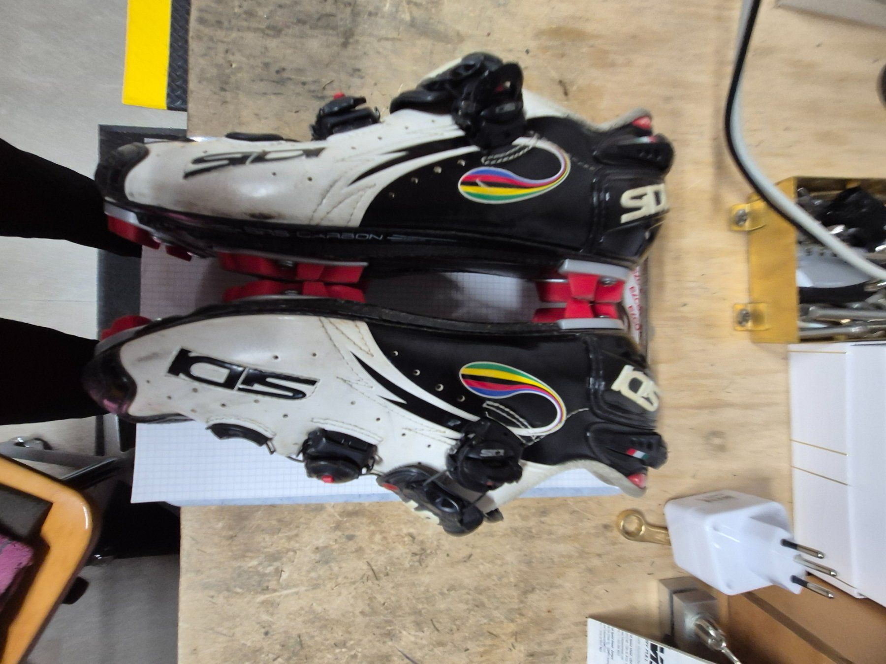 Herrenschuhe: Sidi Rennradschuhe 42.5  SPD Schuhplatten – Gebraucht aus Rapperswil SG von HUE-RO-RA 2