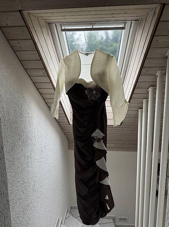 Wunderschönes Festtagskleid/Abendkleid mit Bolero 