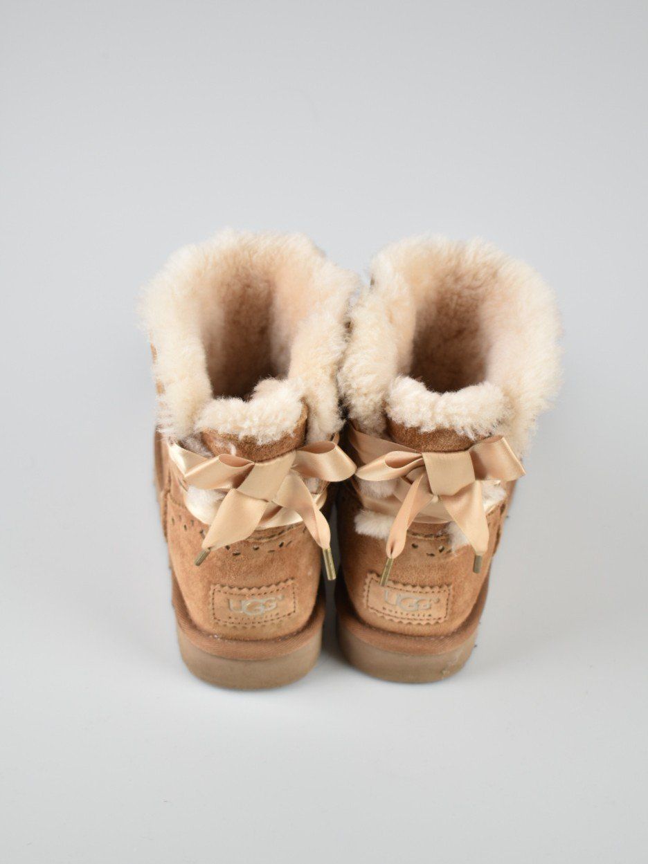 Ugg Scarpe da donna: Ugg Boots, beige, Gr.38 – Usato da Nürensdorf venduto da 2ND_STORY 1