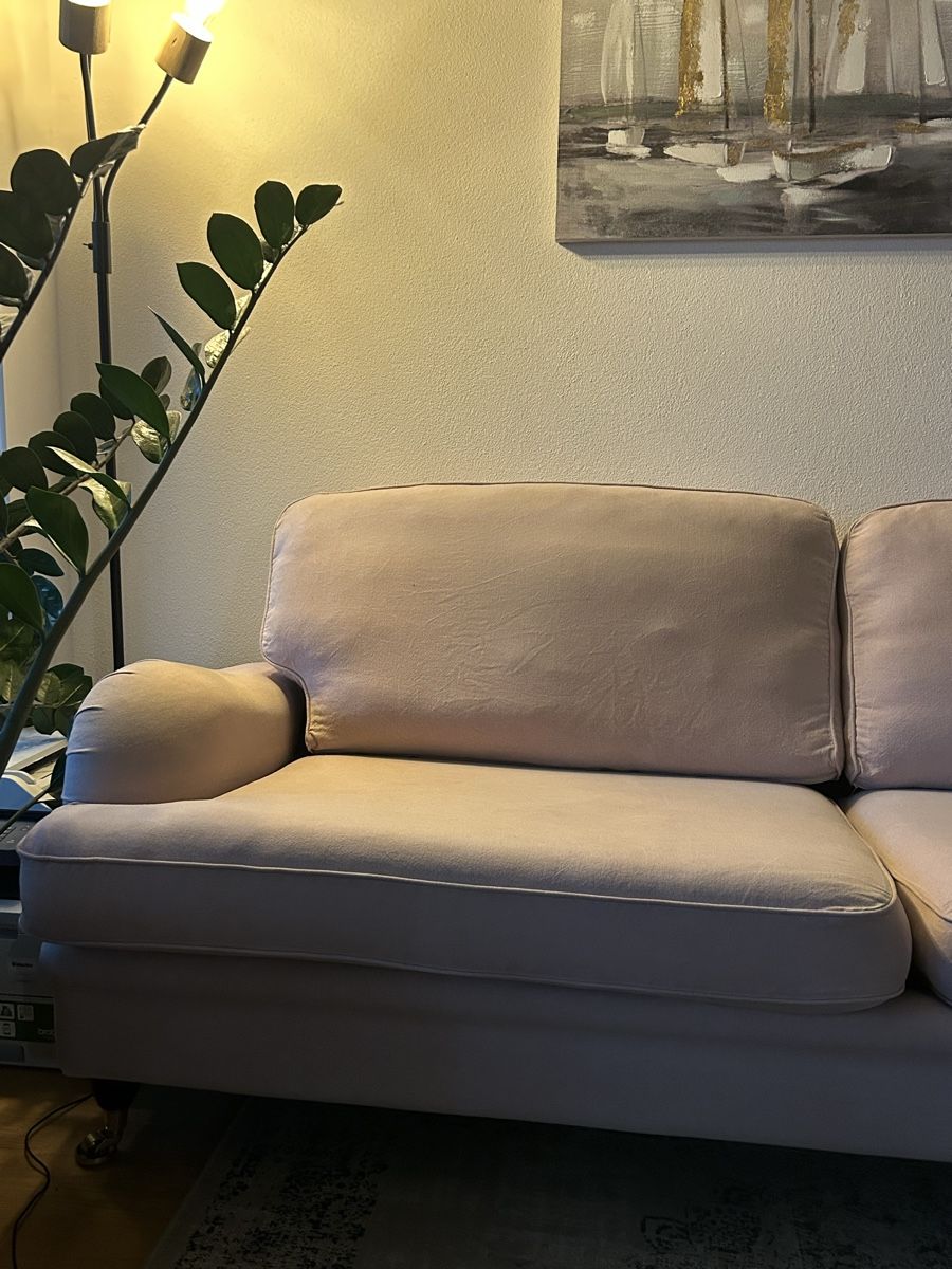 Divani: Gemütliches Sofa in Rosa, Gebraucht. – Usato da Kriens venduto da Kolirias 2