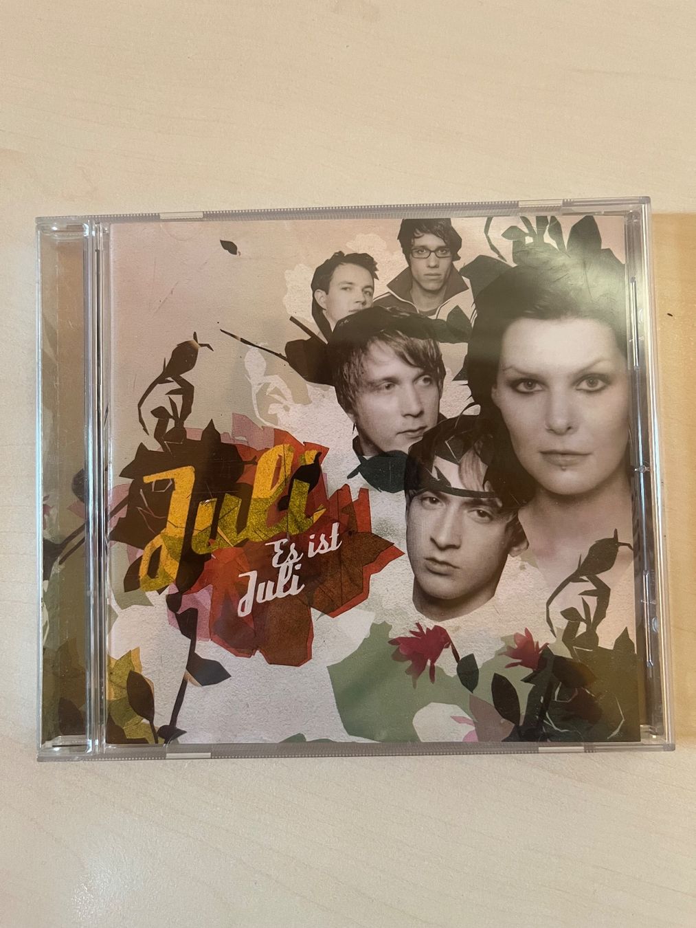 CD: JULI - Es ist Juli – Usato da Bern venduto da Twin-Peaks