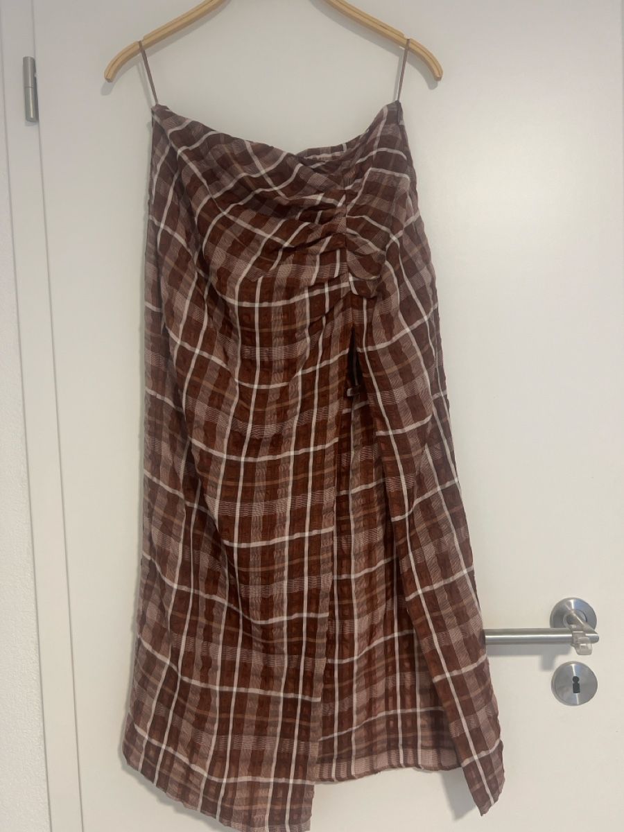 Zara Gonne: Jupe mit Oberteil – Usato da Bottmingen venduto da ale3829
