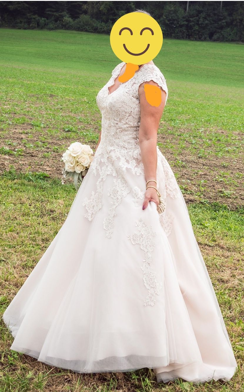 Vestiti: Wunderschönes Hochzeitskleid Beige – Usato da Embrach venduto da Schnufi66 3
