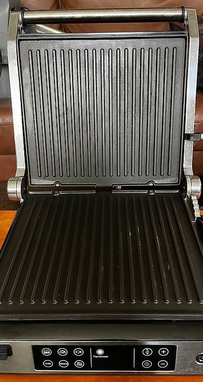 SilverCrest Griglie: Elektro Kontakt Grill mit Thermometer – Usato da Münchenstein venduto da Timbojonez 1