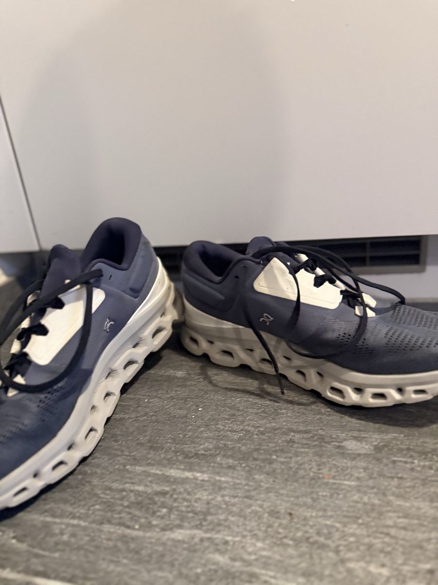 On Herrenschuhe: On Laufschuh Gr. 43 – Gebraucht aus Bern von Laufsport3000 2