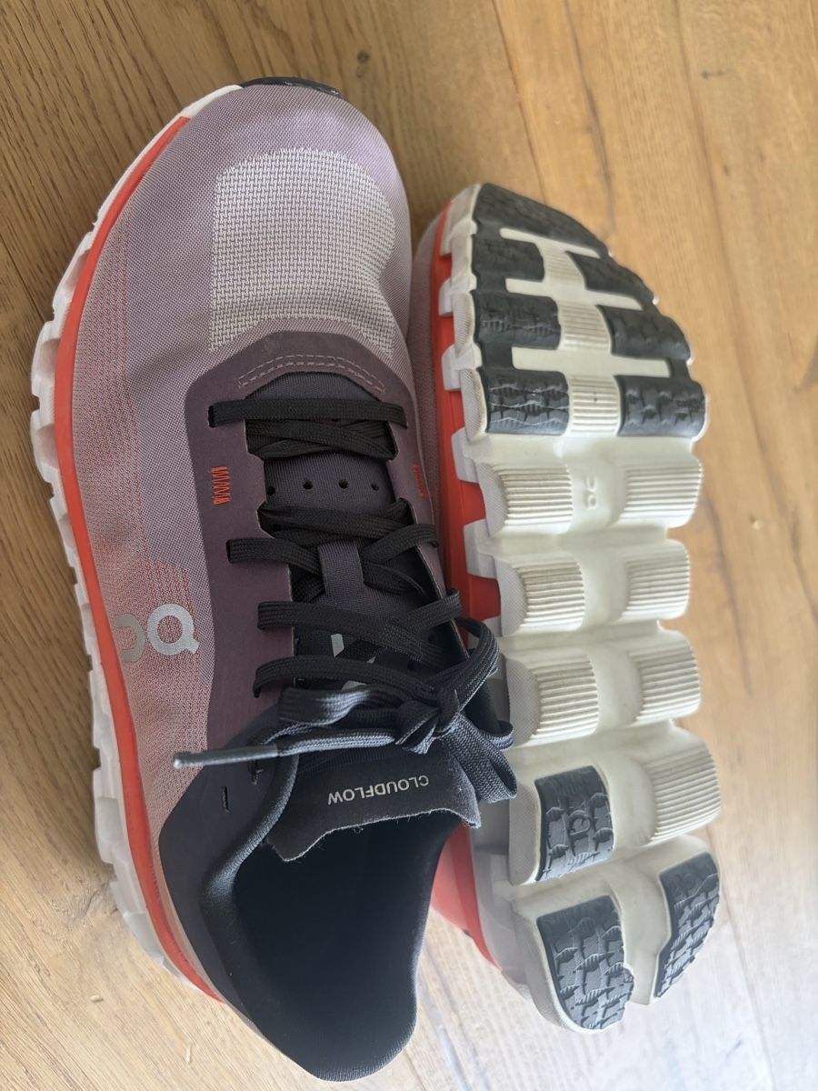 On Chaussures femmes: Schuhe – D'occasion à Wünnewil par mic_vyg5