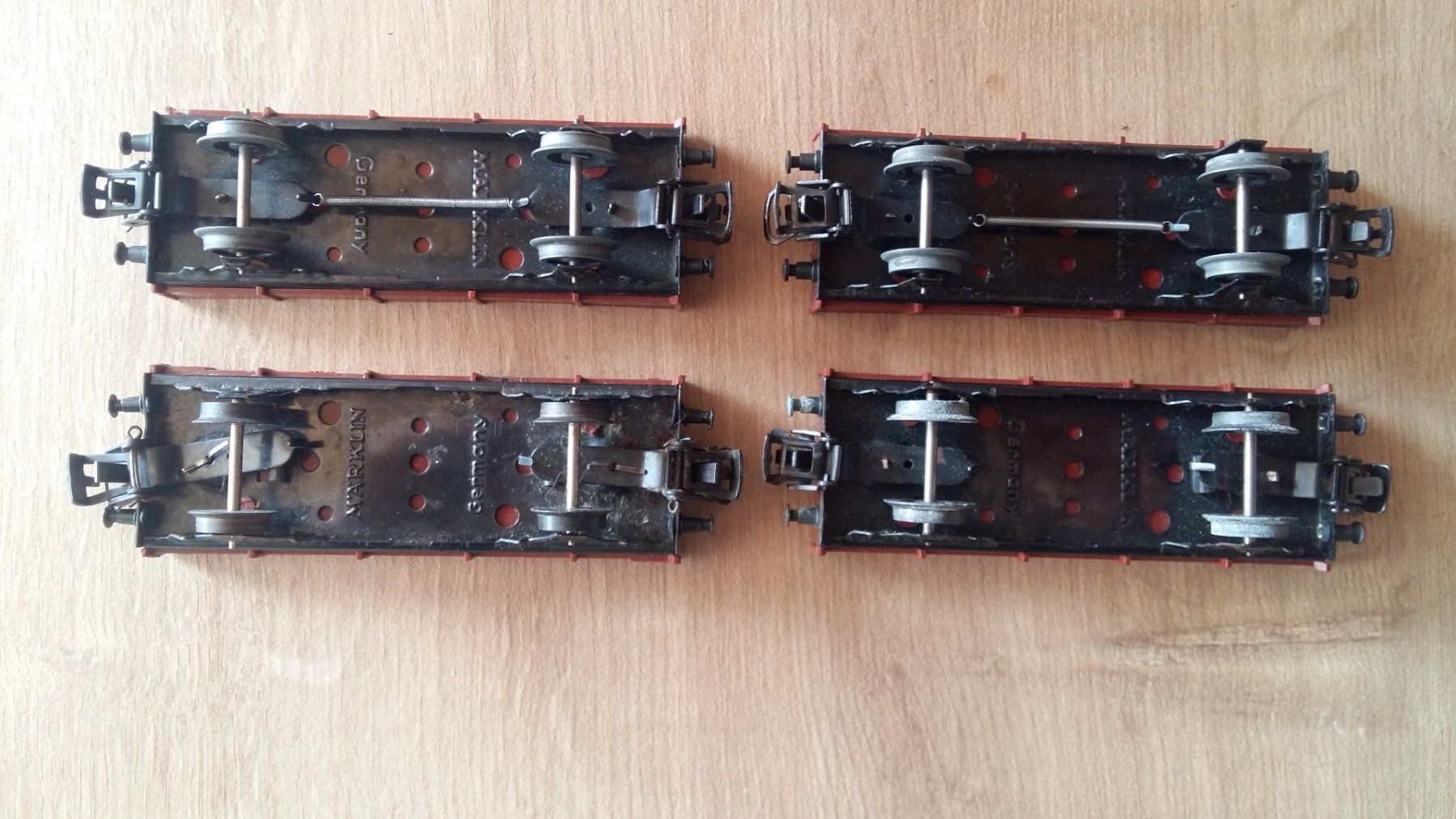 Märklin Modelleisenbahnen: HO, AC, Märklin, DB 4 wagons à rebords bas – Gebraucht aus Grand-Lancy von LFW 7