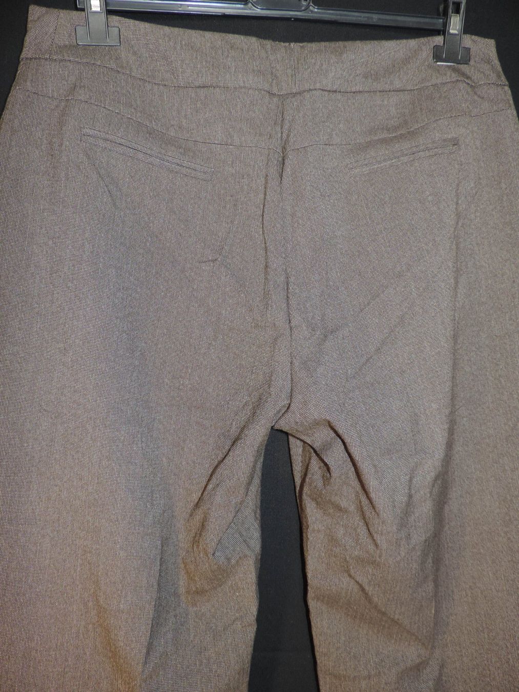 Pantaloni: pantalon brun gris – Usato da Genève venduto da Axelle333 8