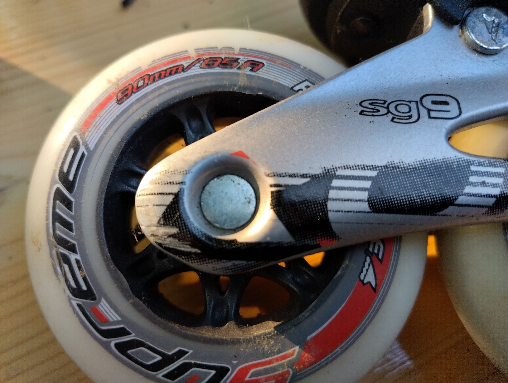Inline-Skating & Rollschuhe: Rollerblade Macroblade 90 Inline Skates Grösse 39 – Gebraucht aus Bassersdorf von Narvik2000 3