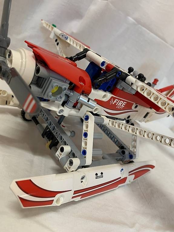 Lego Kit di costruzioni: Lego Technic Löschflugzeug – Usato da Meikirch venduto da meineangebote 2