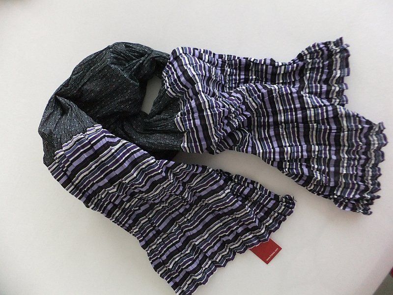 Foulard & Sciarpe: Leichter Schal, 100% Baumwolle - NEU – Nuovo e nell'imballaggio originale da Zürich venduto da Piki7