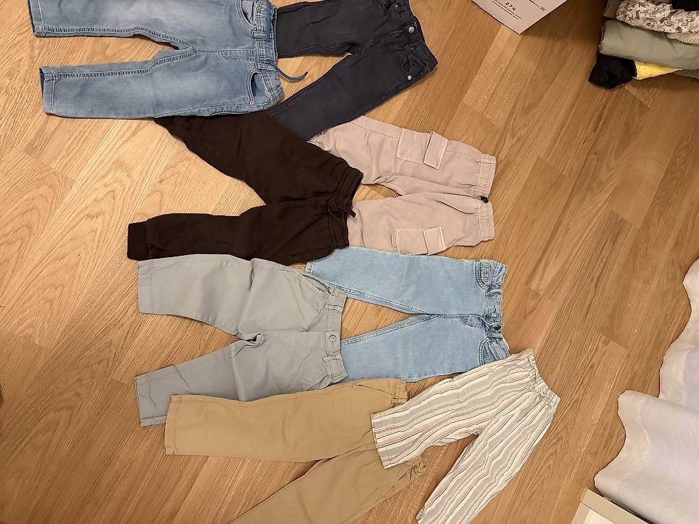 Lotti & Set di vestiti: Kleidungspaket – Usato da Ennetbürgen venduto da Jvek 1