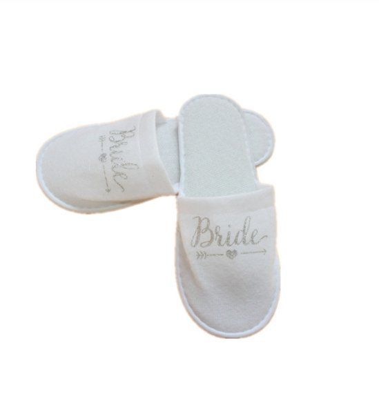 Scarpe da donna: NEUE Braut Slipper weiss-silber - 220008 – Nuovo (secondo la descrizione) da Küssnacht am Rigi venduto da Dot.Your.Life