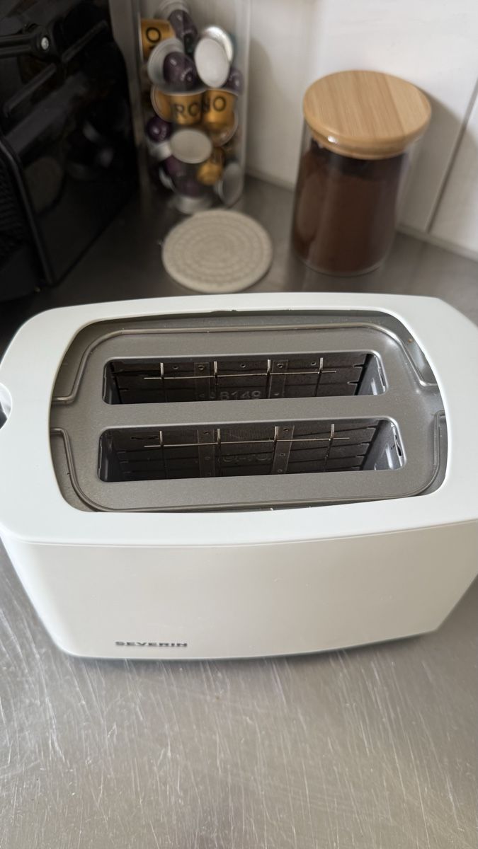 Elettrodomestici da cucina: White 2-Slice Bread Toaster  – Nuovo (secondo la descrizione) da Zürich venduto da ece_nqv9 1