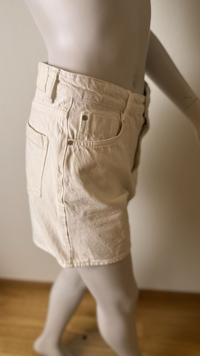 Zara Hosen: Zara -Weiße Shorts ||Größe 38| – Neu (gemäss Beschreibung) aus Kilchberg ZH von nad_6dwp 4