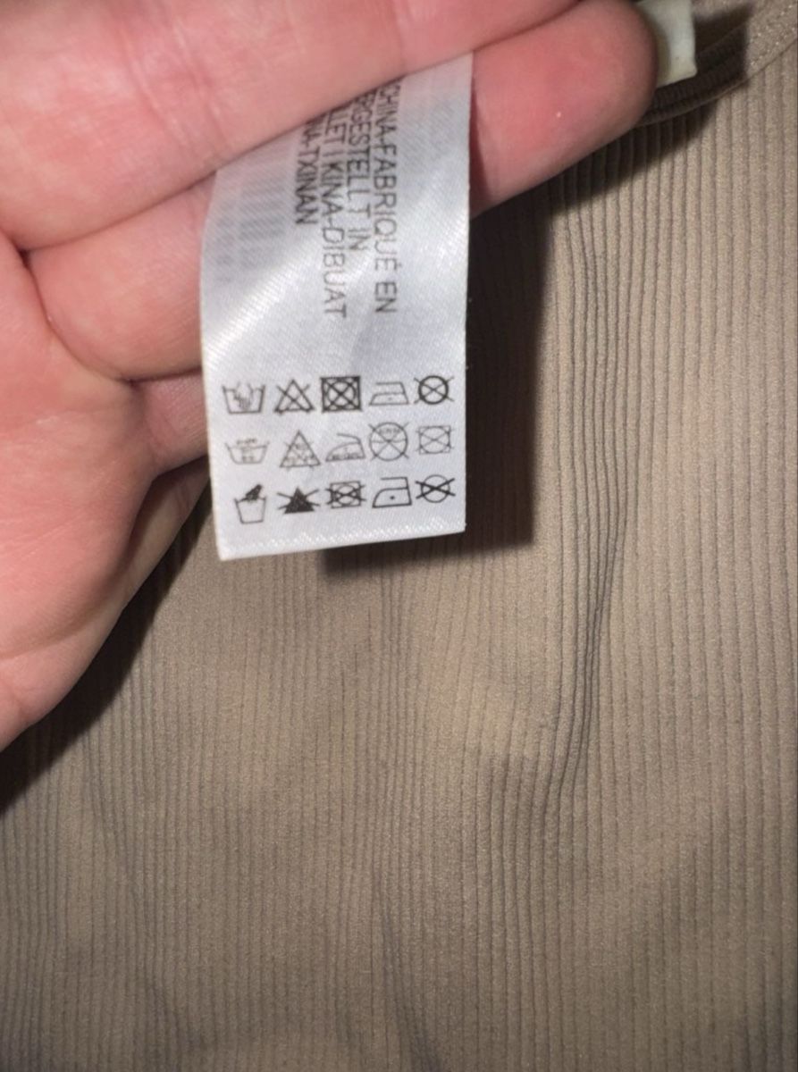 Zara Top: Zara Top mit Fransen, Beige, Grösse M/L – Usato da Pfäffikon ZH venduto da Tetu.33 2