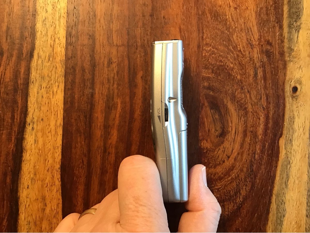 Olympus Enregistreurs: Olympus Digital Voice Recorder VN-240 – D'occasion à Giswil par Pingu109 3