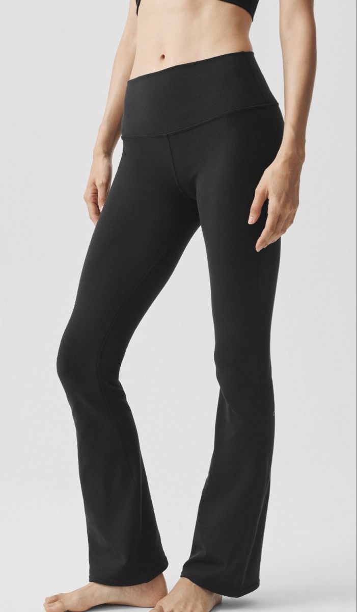 Alo Yoga Leggings: ALO Flared Airbrush Leggins – Gebraucht aus Jona von lada-bennez