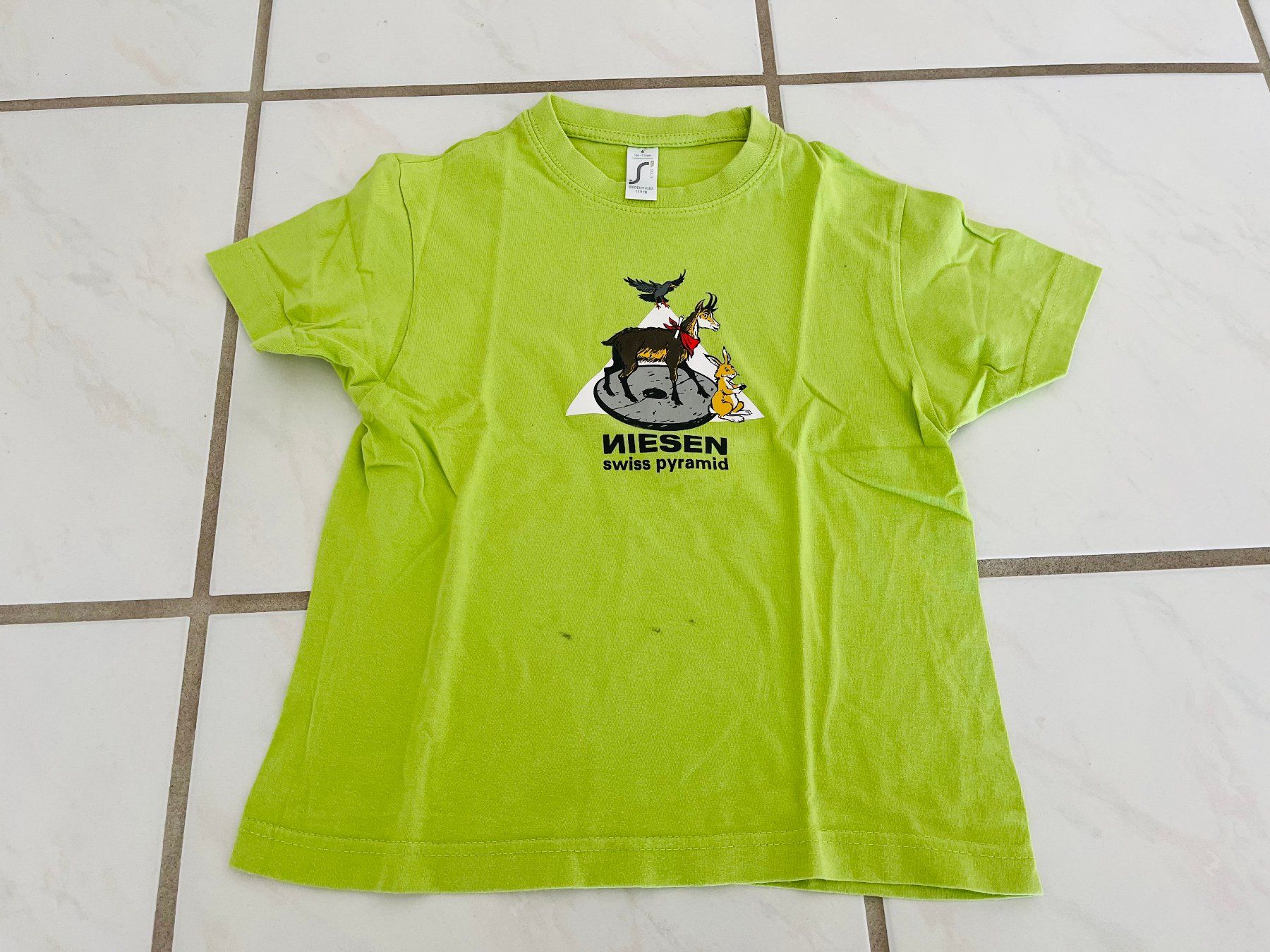 Camicie, T-shirt & Polo: T-Shirt Grösse 122 – Usato da Konolfingen venduto da takkie