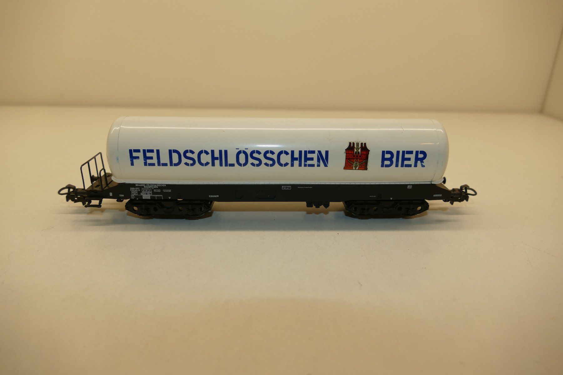 Märklin Modellini di ferrovie: Märklin H0: SBB Bierwagen Feldschlösschen Bier – Usato da Niederhasli venduto da rail-duerst 1