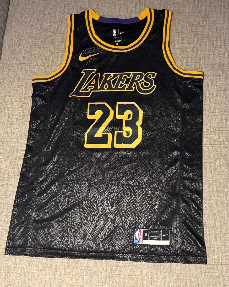 Lakers Canottiere & Pantaloni: Basketball Trikot Lakers – Usato da St. Gallen venduto da JanisB23