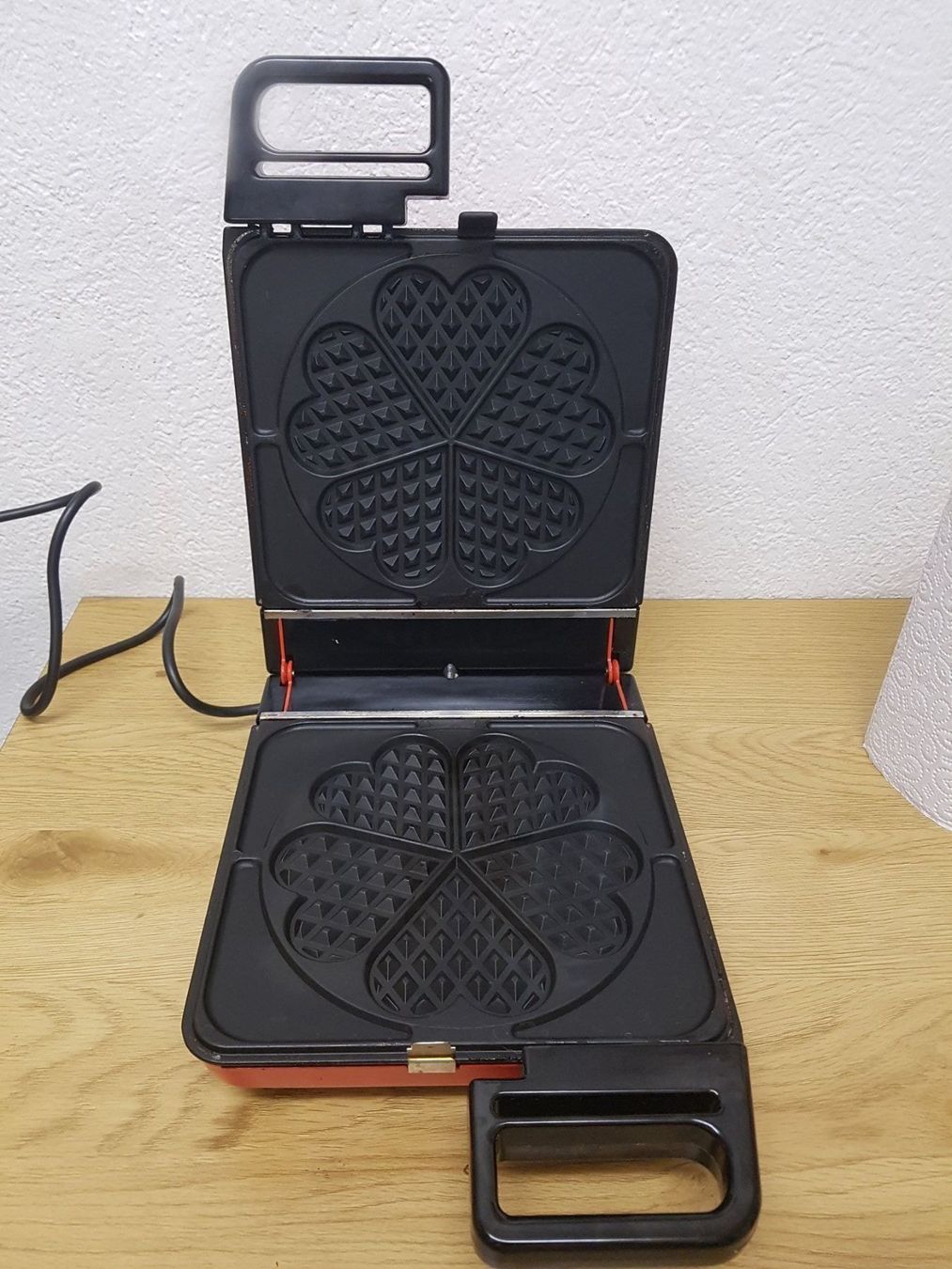 Sigg Küchengeräte: SIGG Waffeleisen/Brezeleisen – Gebraucht aus Zürich von Lina049 2