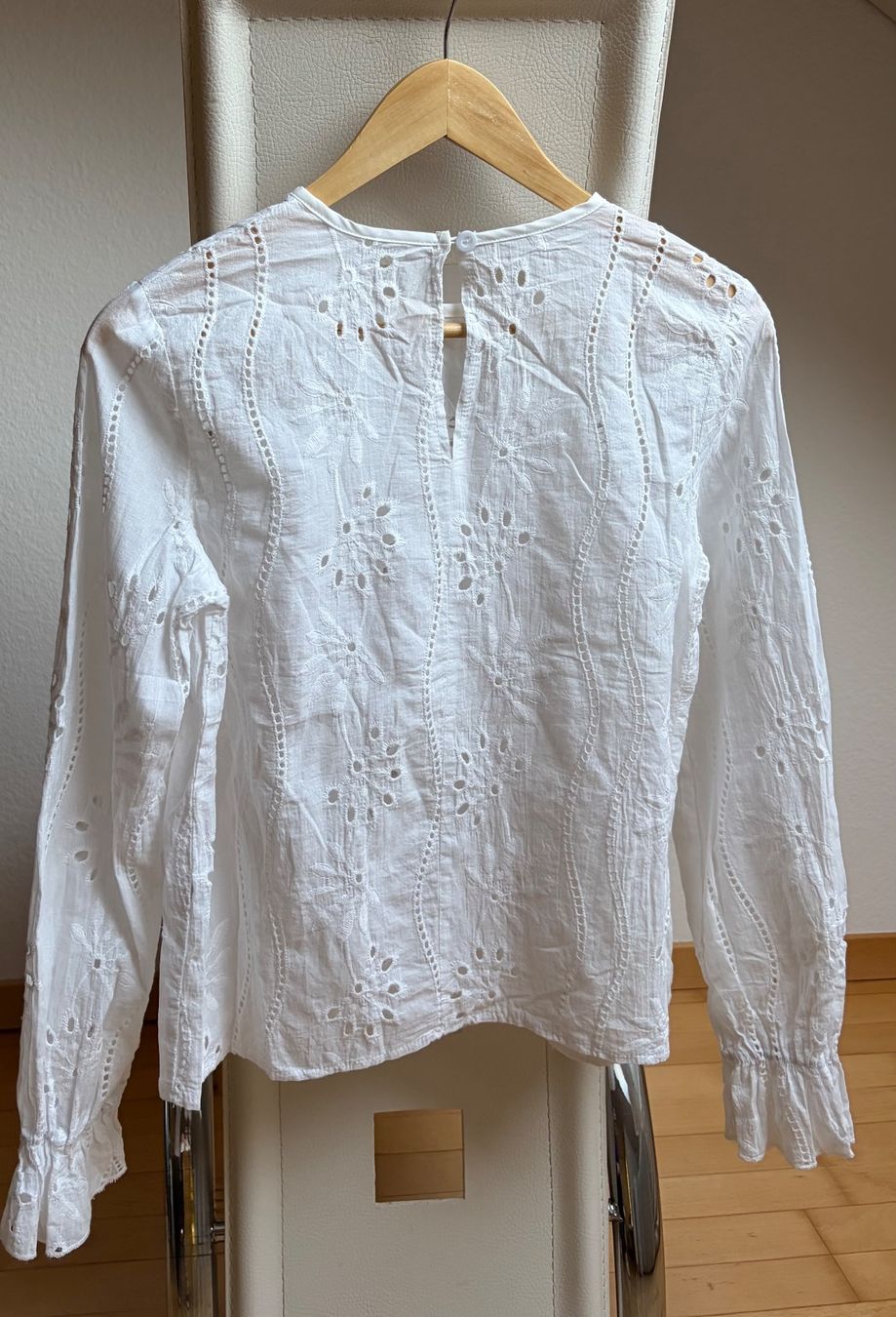 Camicette: Bluse mit Anjou Muster Gr.XS – Usato da Unterägeri venduto da Jutka_04 2