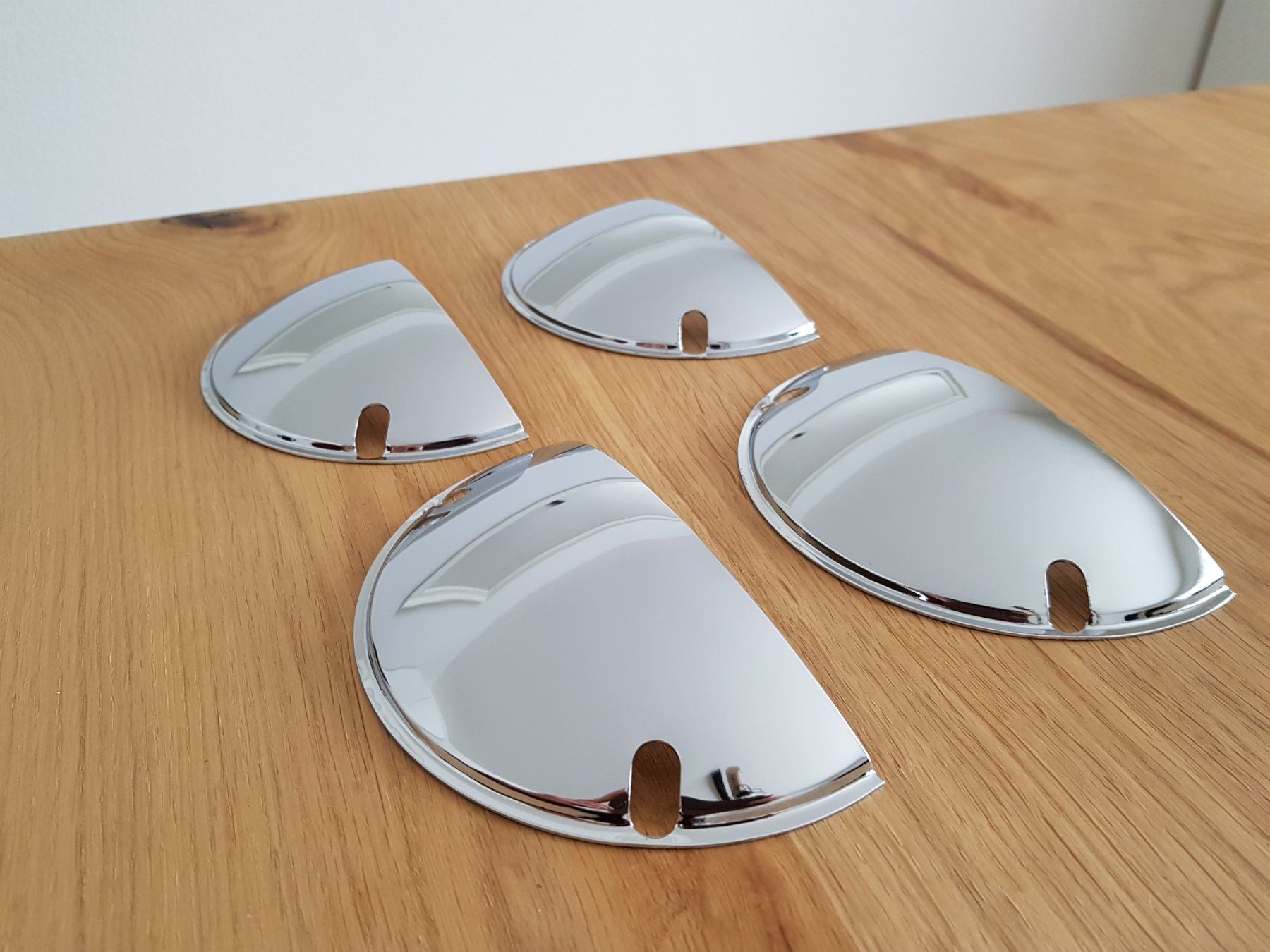 Fari: 4 Headlight Half Moons – Nuovo e nell'imballaggio originale da Wetzikon ZH venduto da 65corsa 1