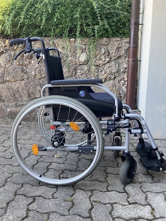 Sedie a rotelle: Rollstuhl – Usato da Mettmenstetten venduto da lazy10 2